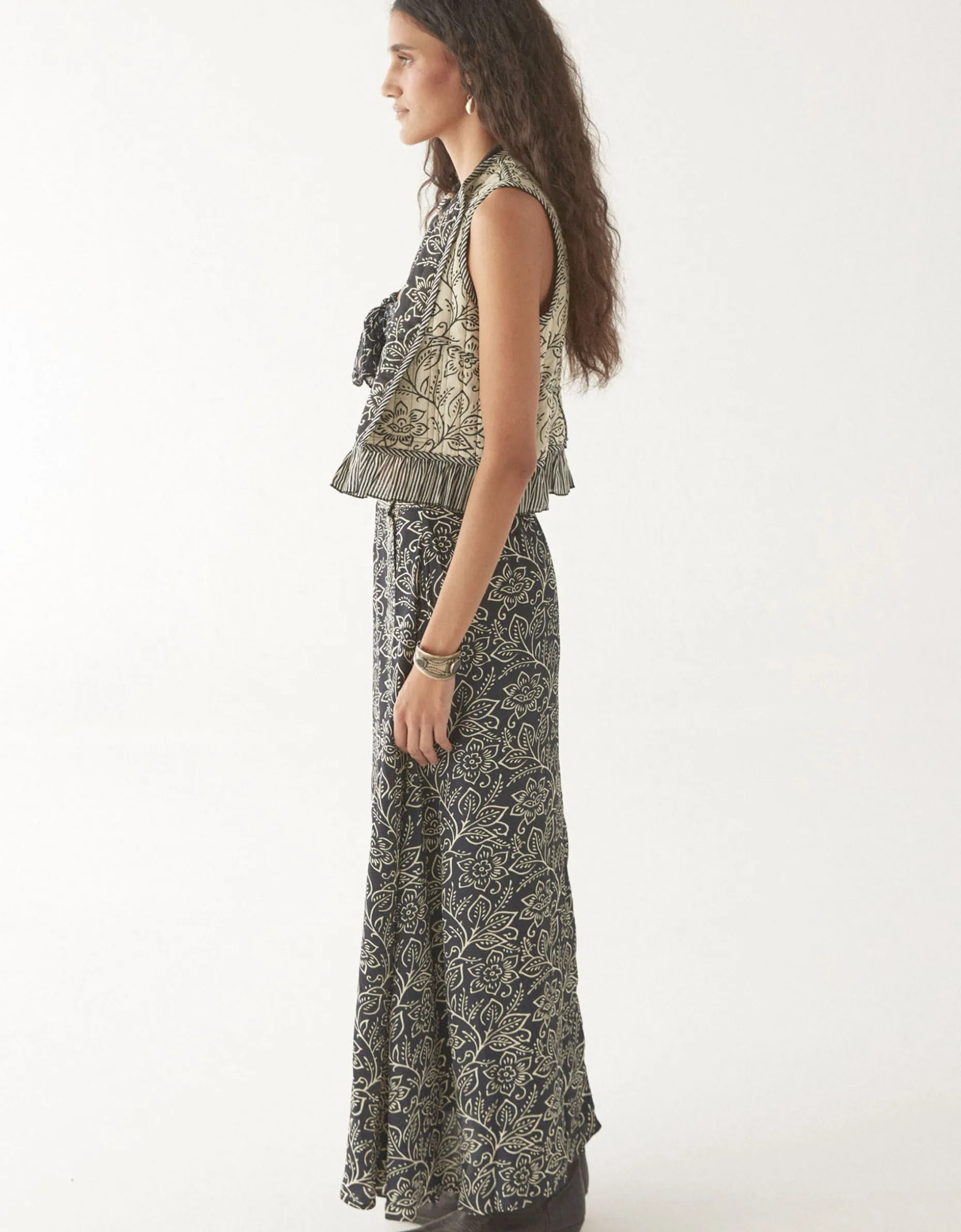 Maison Hotel Eeva Maxi Skirt Black