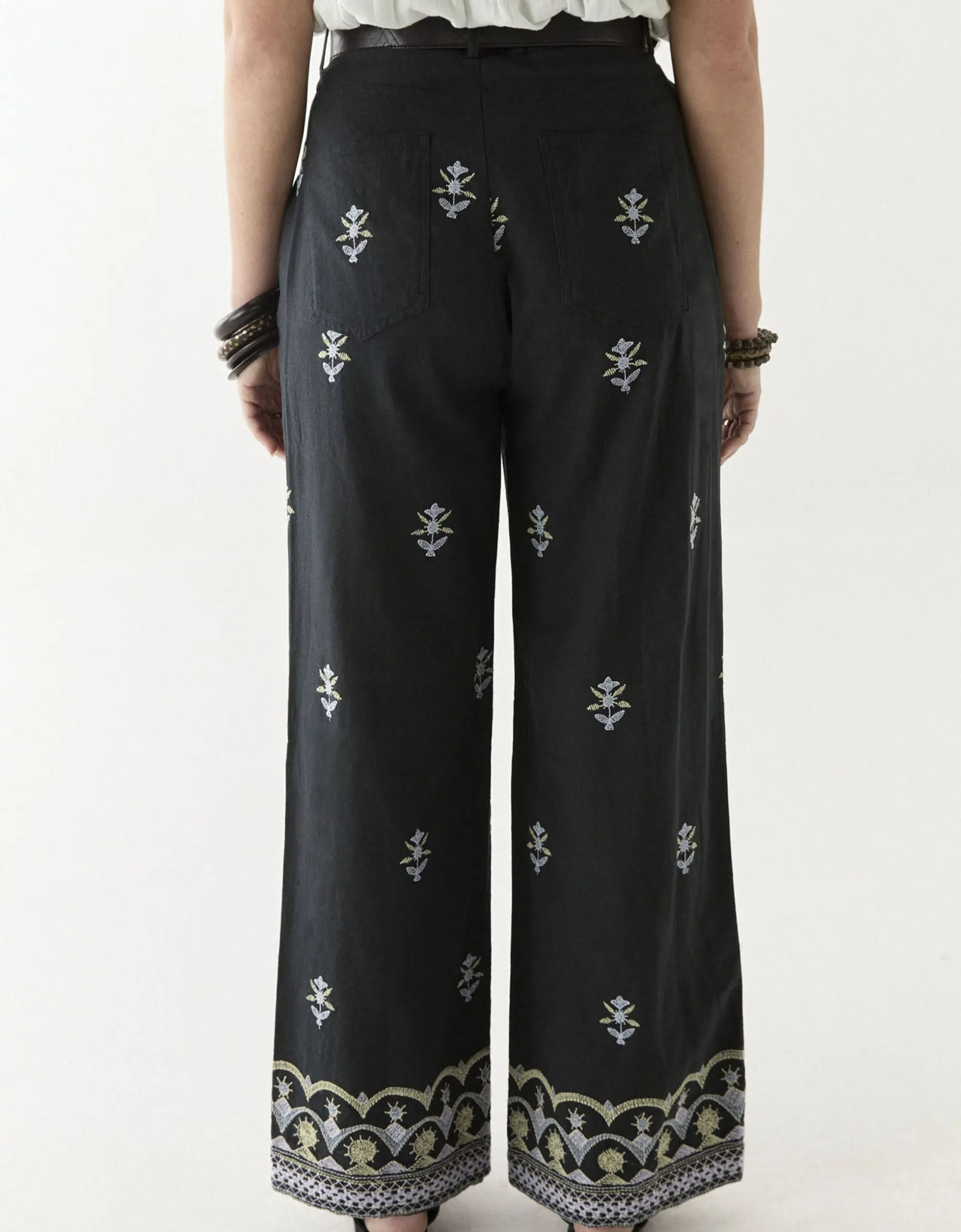 Maison Hotel Lolo Floral Straight-Leg Trousers Black