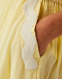 Sienna Ricrac Crinkle Shorts Yellow