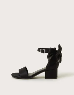 Two-Part Bow Heels Black